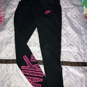 Nike girls Leggings size M